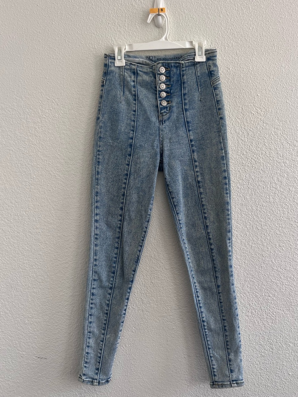No Boundaries High-Rise Light Blue Button-Front Jeans